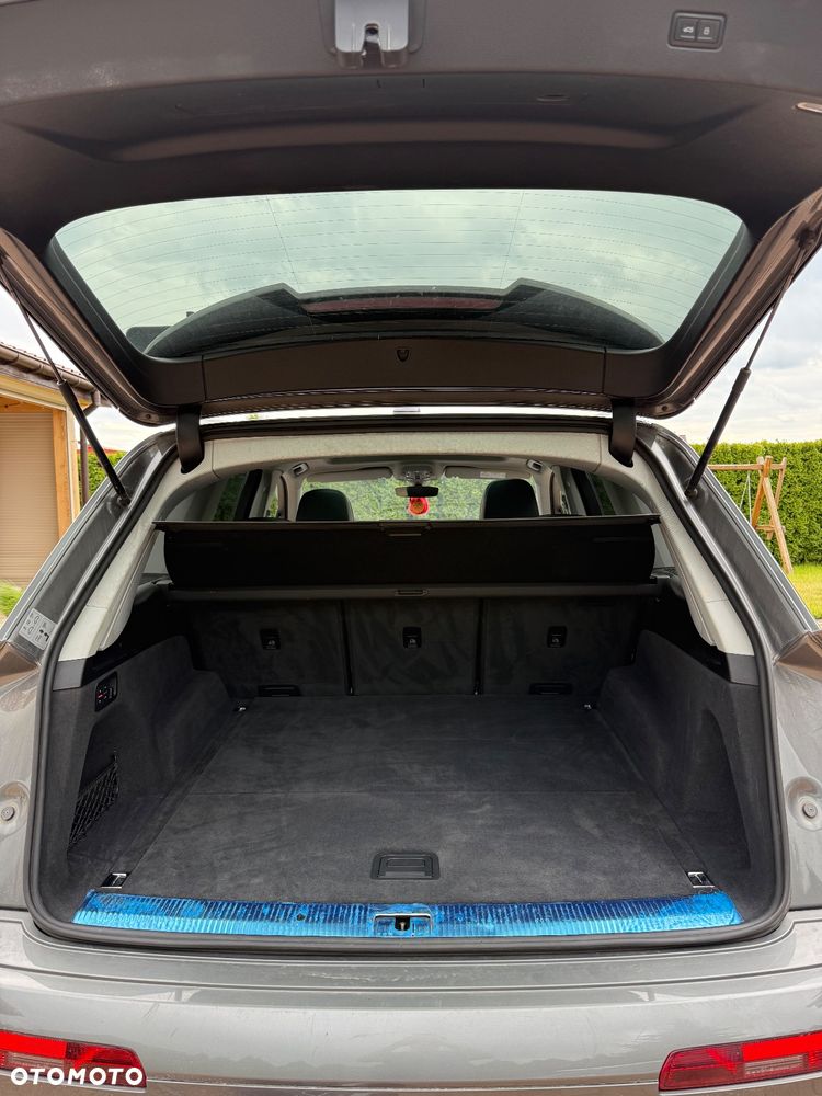 Audi Q7 - 17