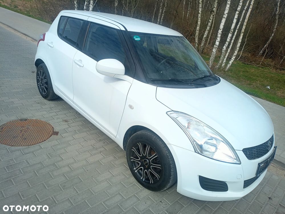 Suzuki Swift - 1