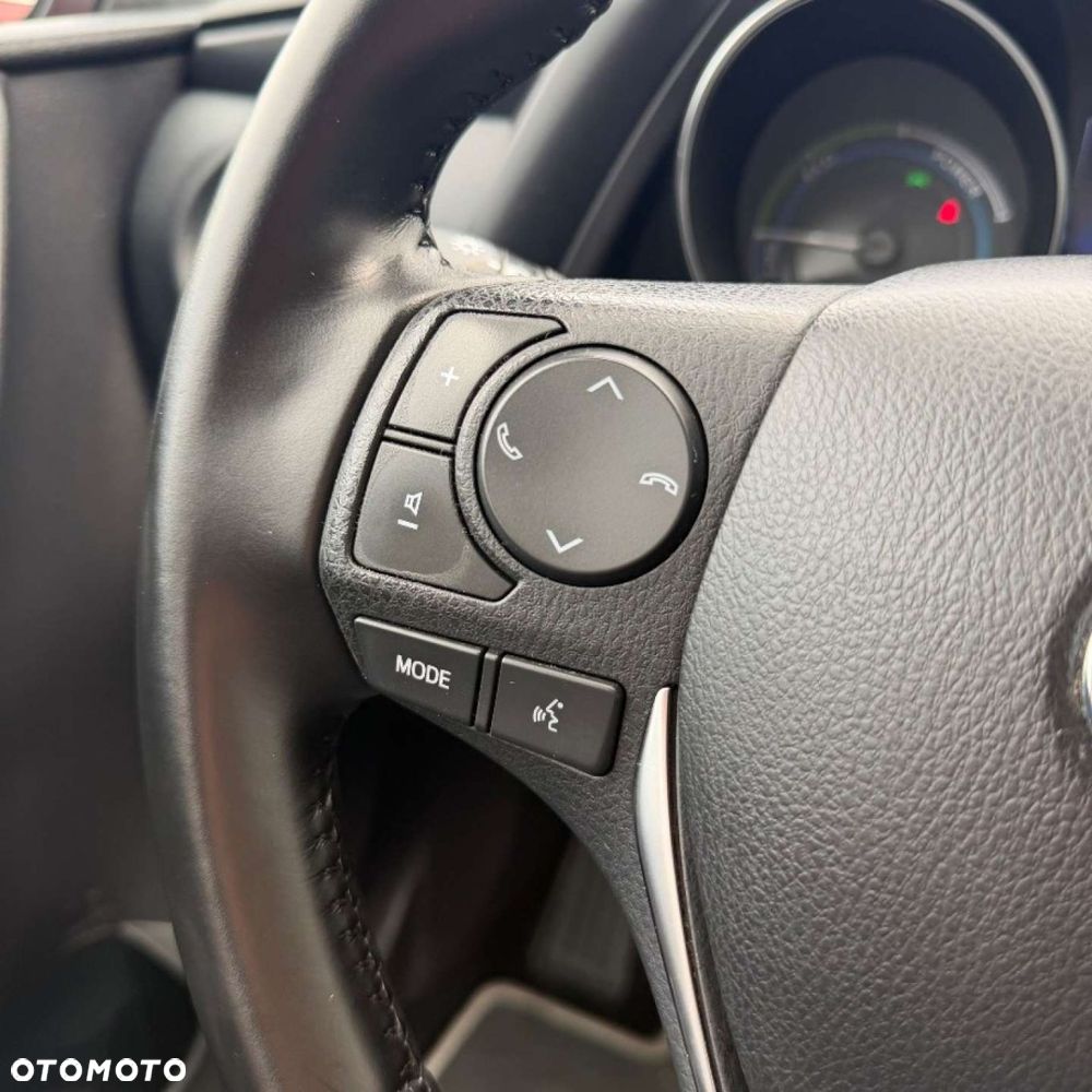 Toyota Auris - 29