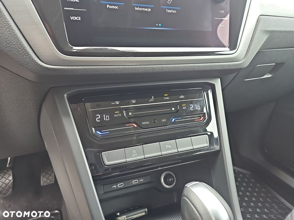 Volkswagen Touran 2.0 TDI BMT Comfortline DSG - 23