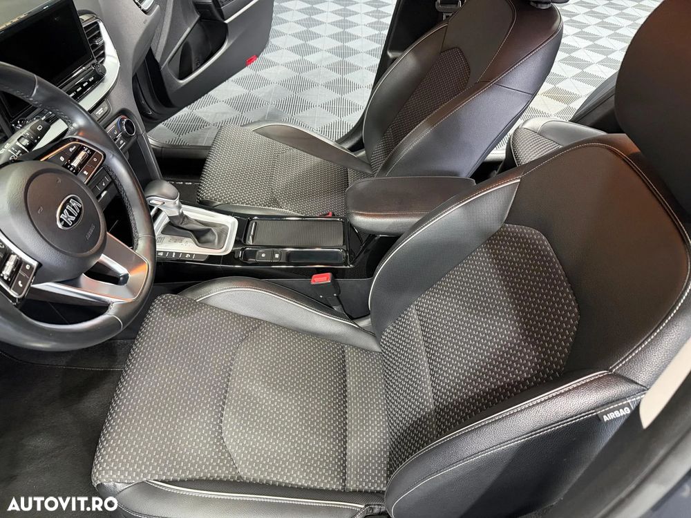 Kia XCeed 1.6 GDI 6DCT PHEV Vision - 15