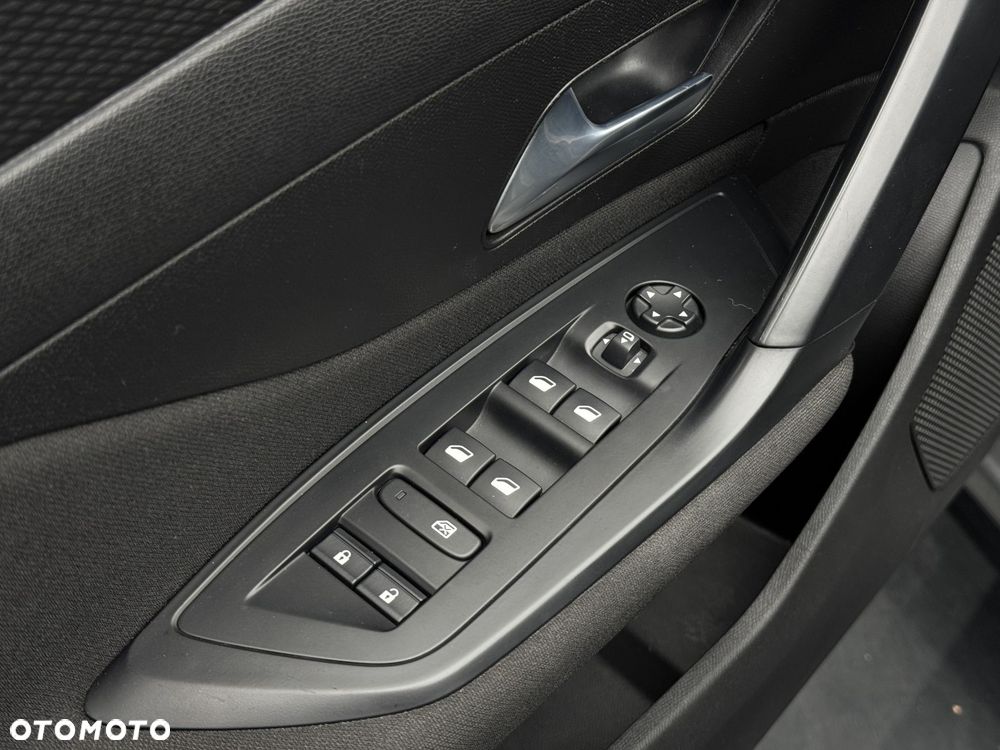 Peugeot 308 1.5 BlueHDi Active Pack S&S EAT8 - 22