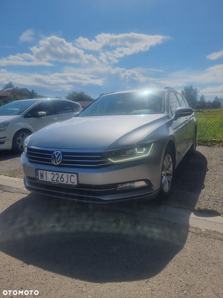 Volkswagen Passat - 2