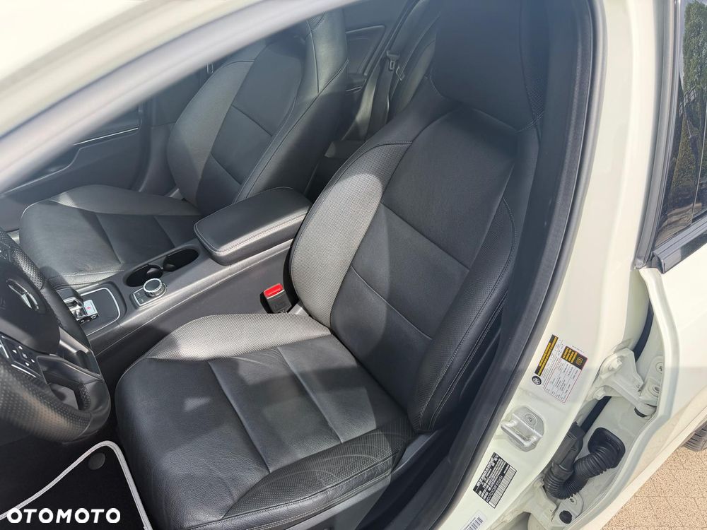 Mercedes-Benz GLA 45 AMG 4Matic 7G-DCT - 6
