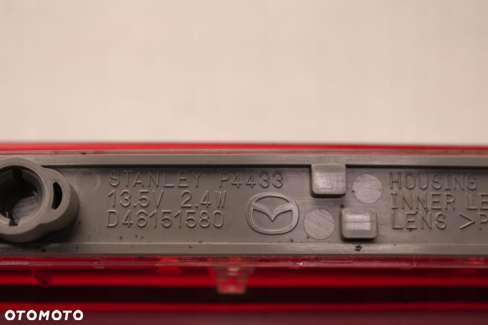 mazda 2 de 07r- trzecie światło stop stopu d46151580 - 7
