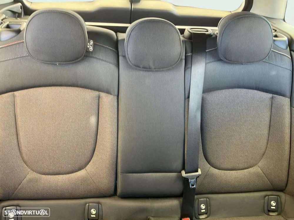 MINI Clubman One D - 15