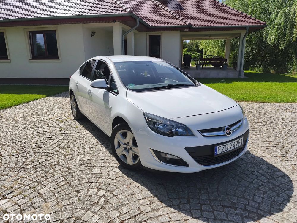 Opel Astra 1.6 CDTI DPF ecoFLEX Start/Stop Selection - 1