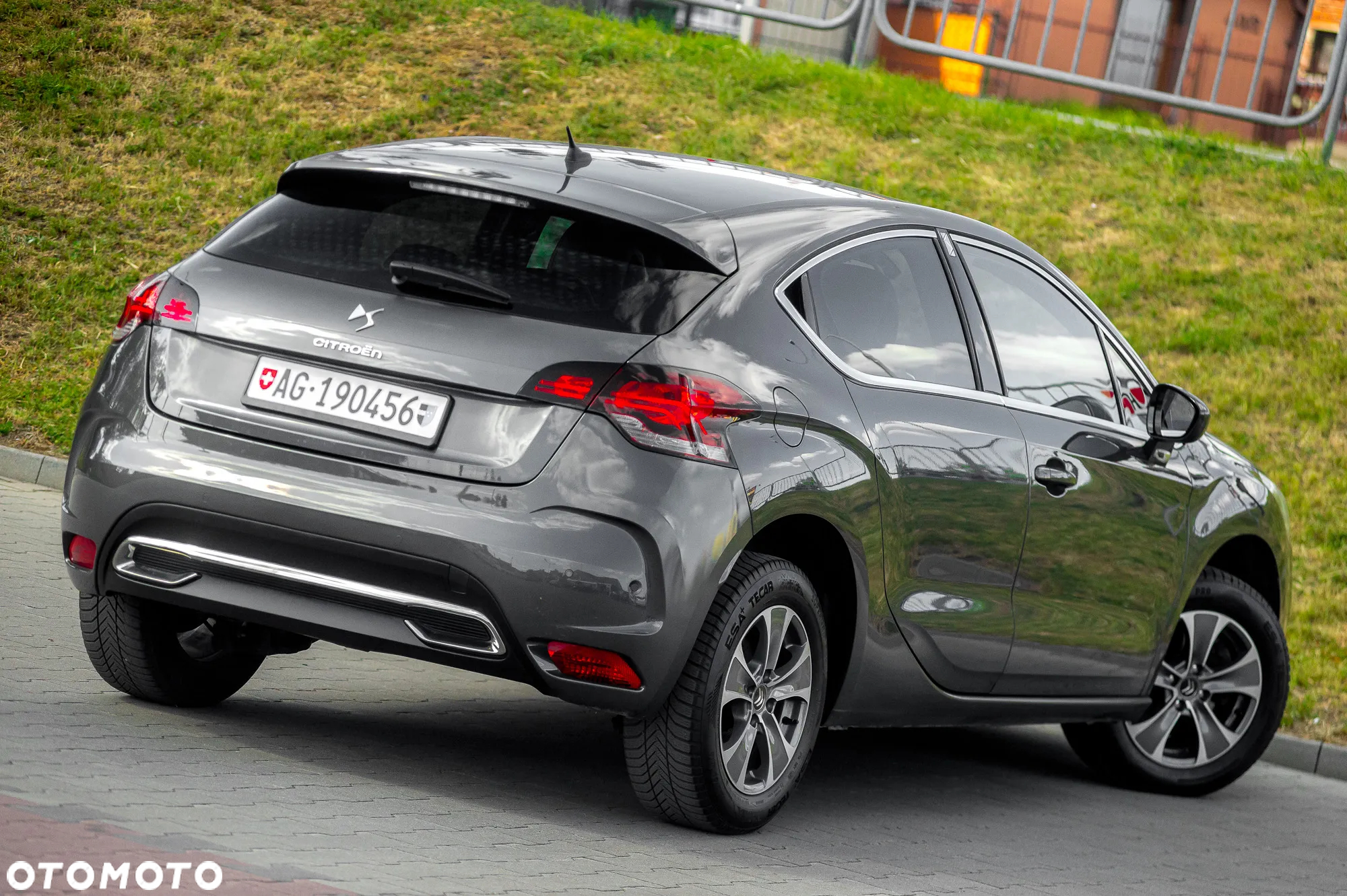 Citroën DS4 1.6 THP SoChic - 16