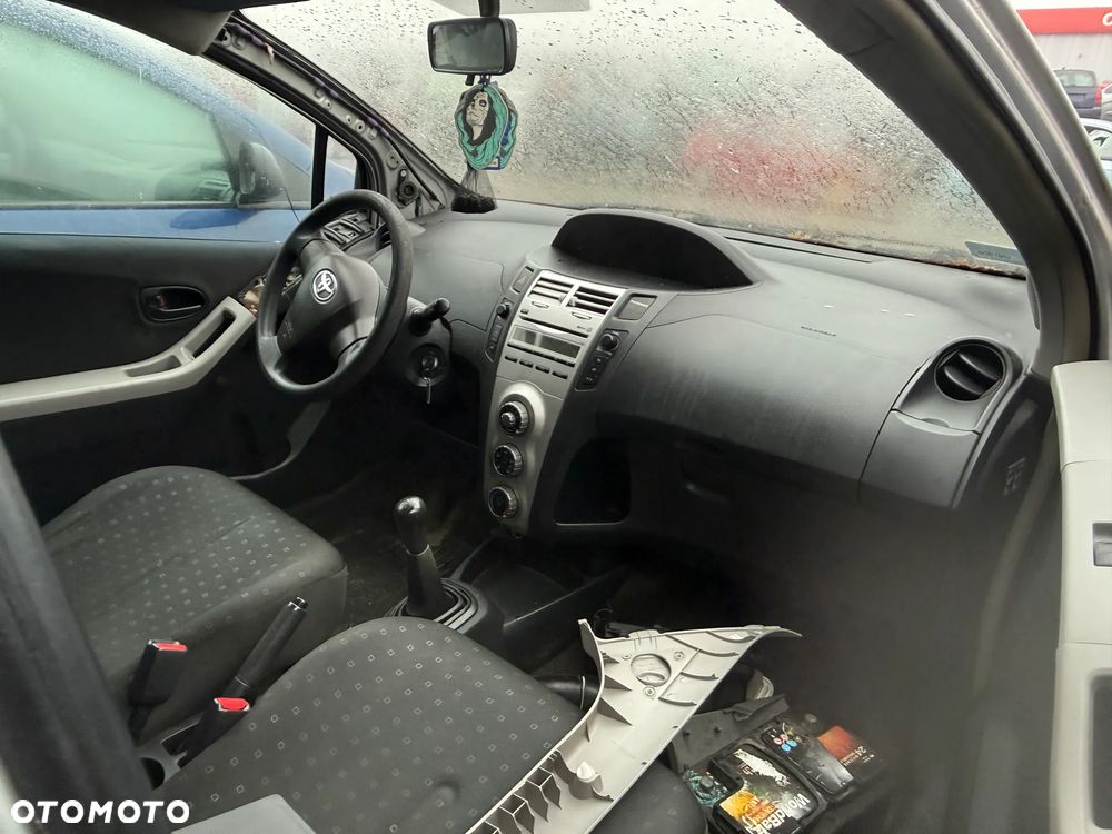 Toyota Yaris II 1.3 Skrzynia Maska Klapa Drzwi Lampa - 4