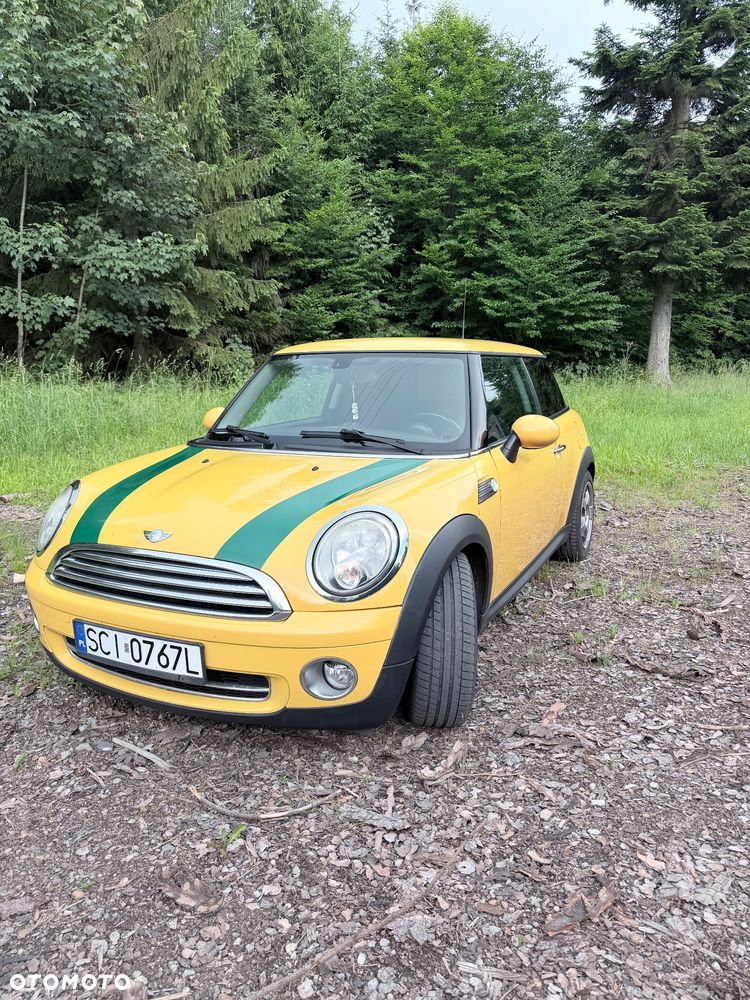 MINI Cooper Standard - 1