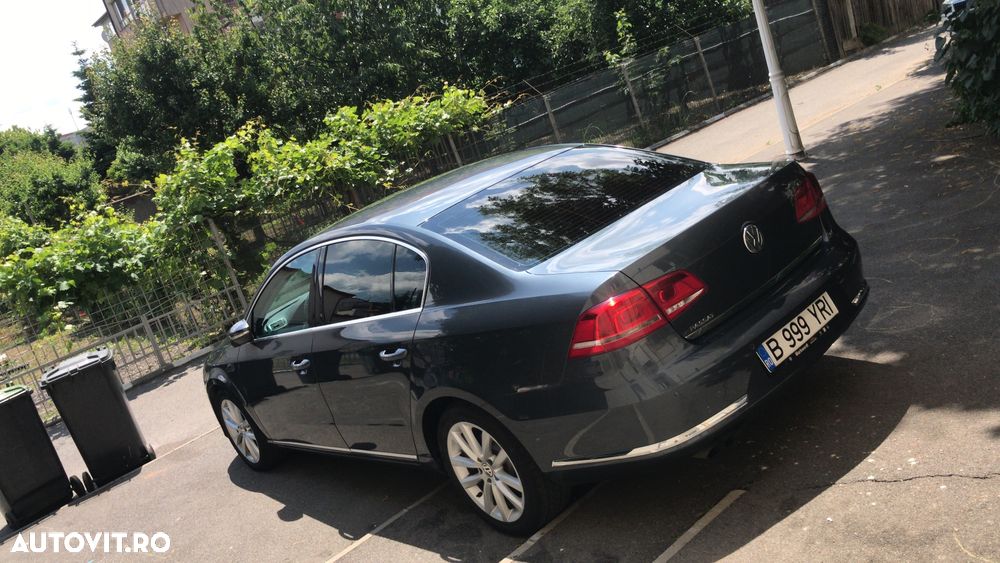 Volkswagen Passat 2.0 TDI Blue TDI DSG Highline - 11