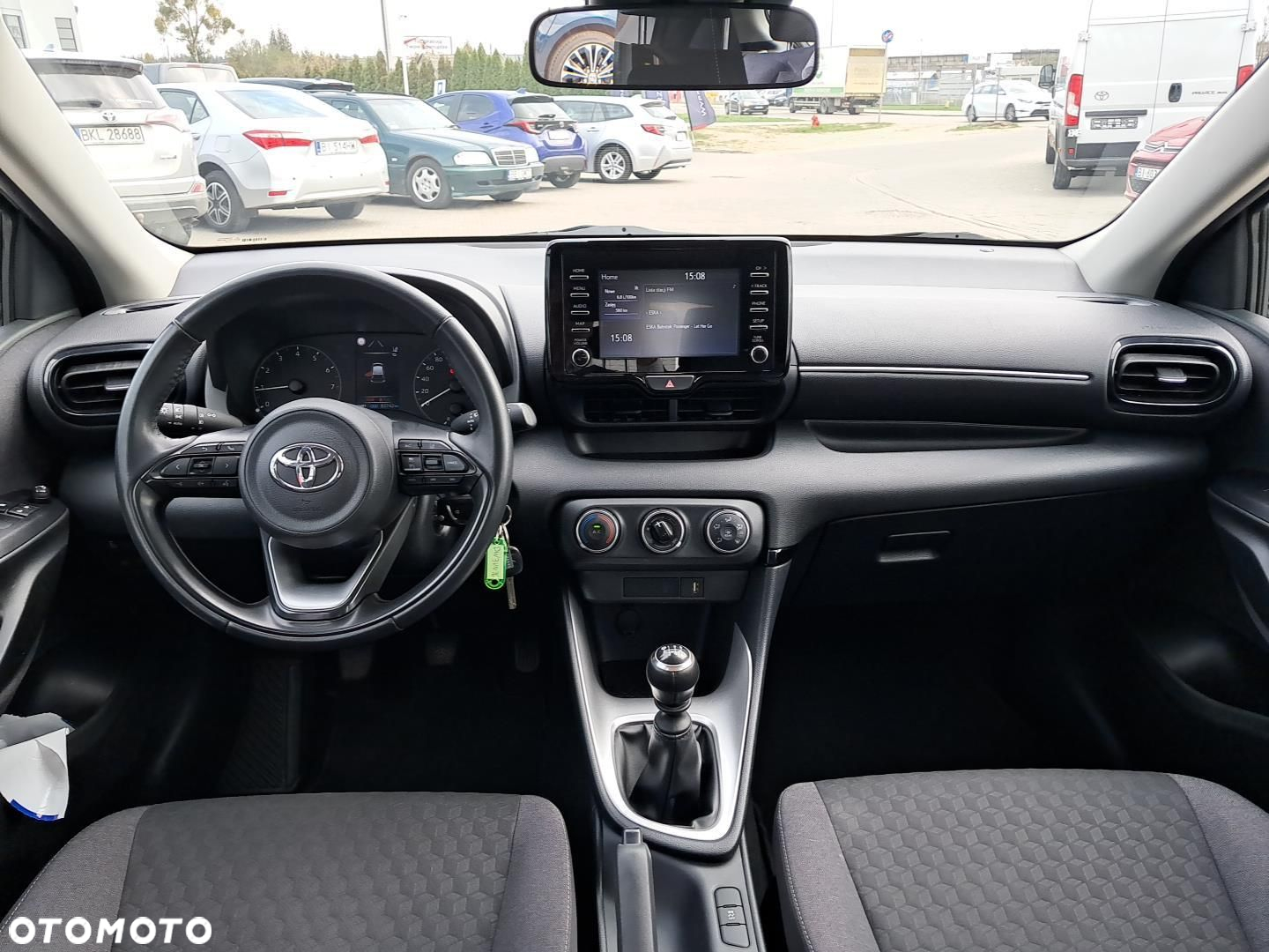 Toyota Yaris - 11