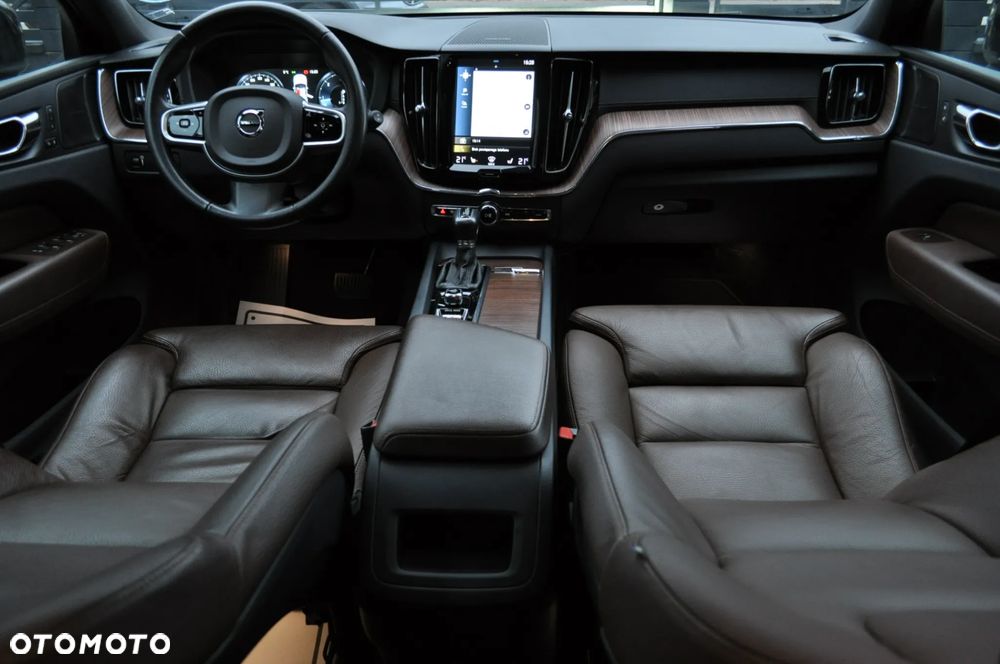 Volvo XC 60 D4 Geartronic Inscription - 32