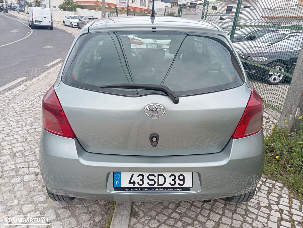 Toyota Yaris 1.4 D-4D AC - 4