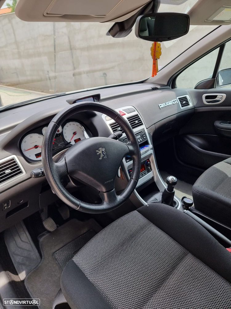 Peugeot 307 1.6 HDi Executive - 11