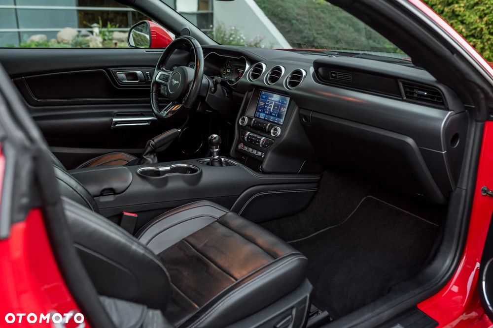 Ford Mustang 5.0 V8 GT - 18