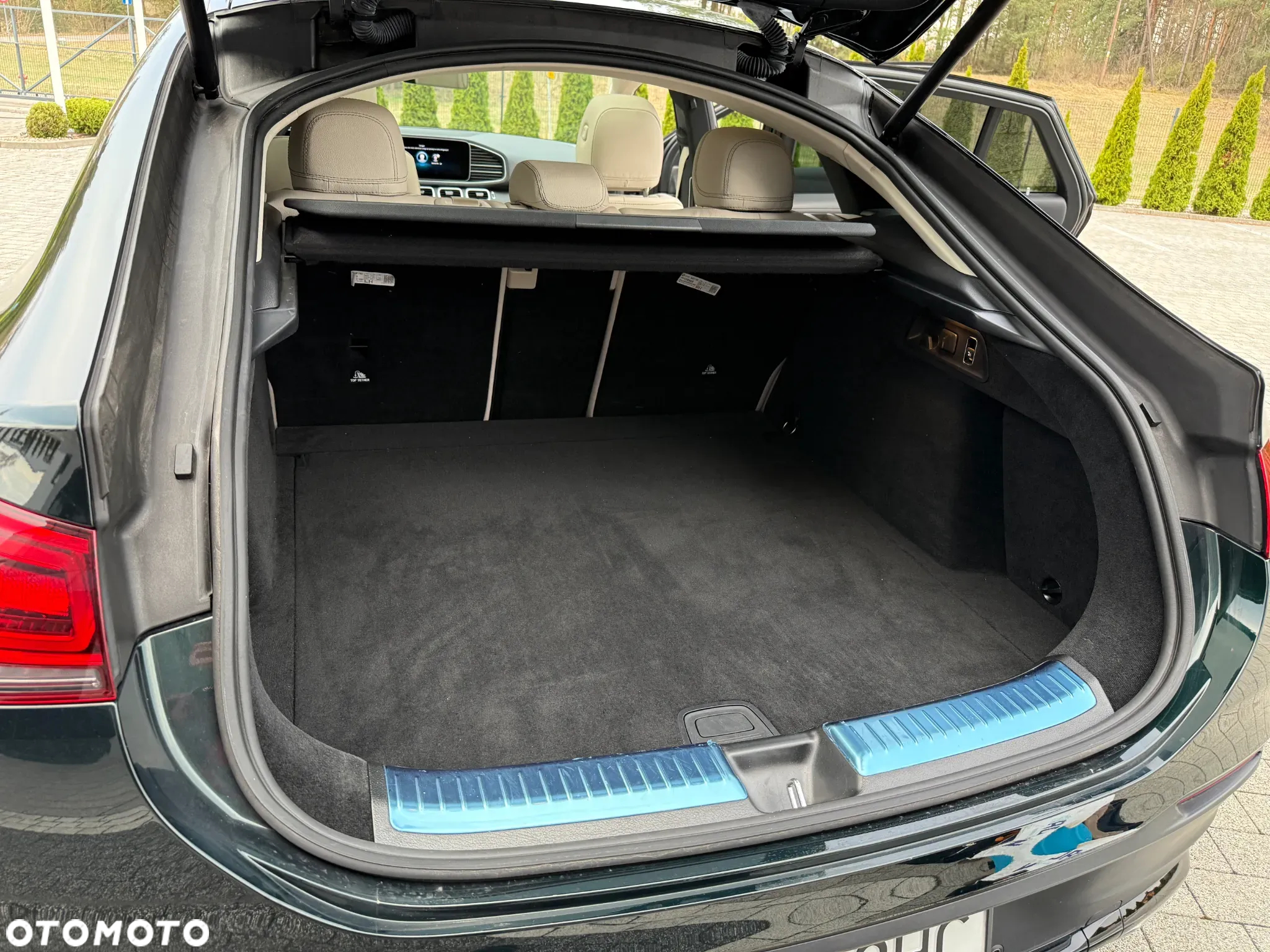 Mercedes-Benz GLE - 26