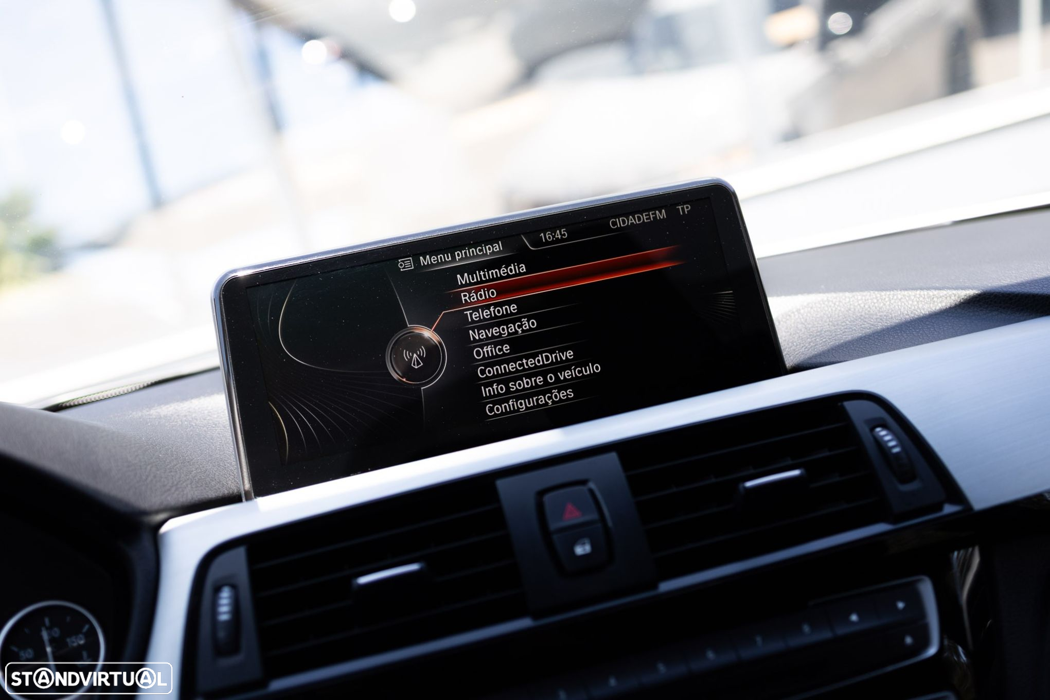 BMW 330 d Touring xDrive Pack M - 27