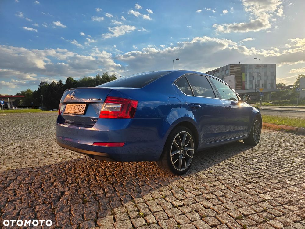Skoda Octavia 2.0 TDI 4x4 Style DSG - 8