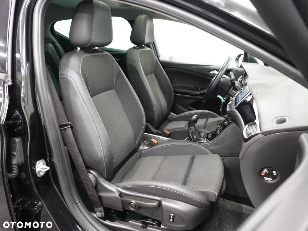 Opel Astra 1.6 BiTurbo D (CDTI) Start/Stop Innovation - 29