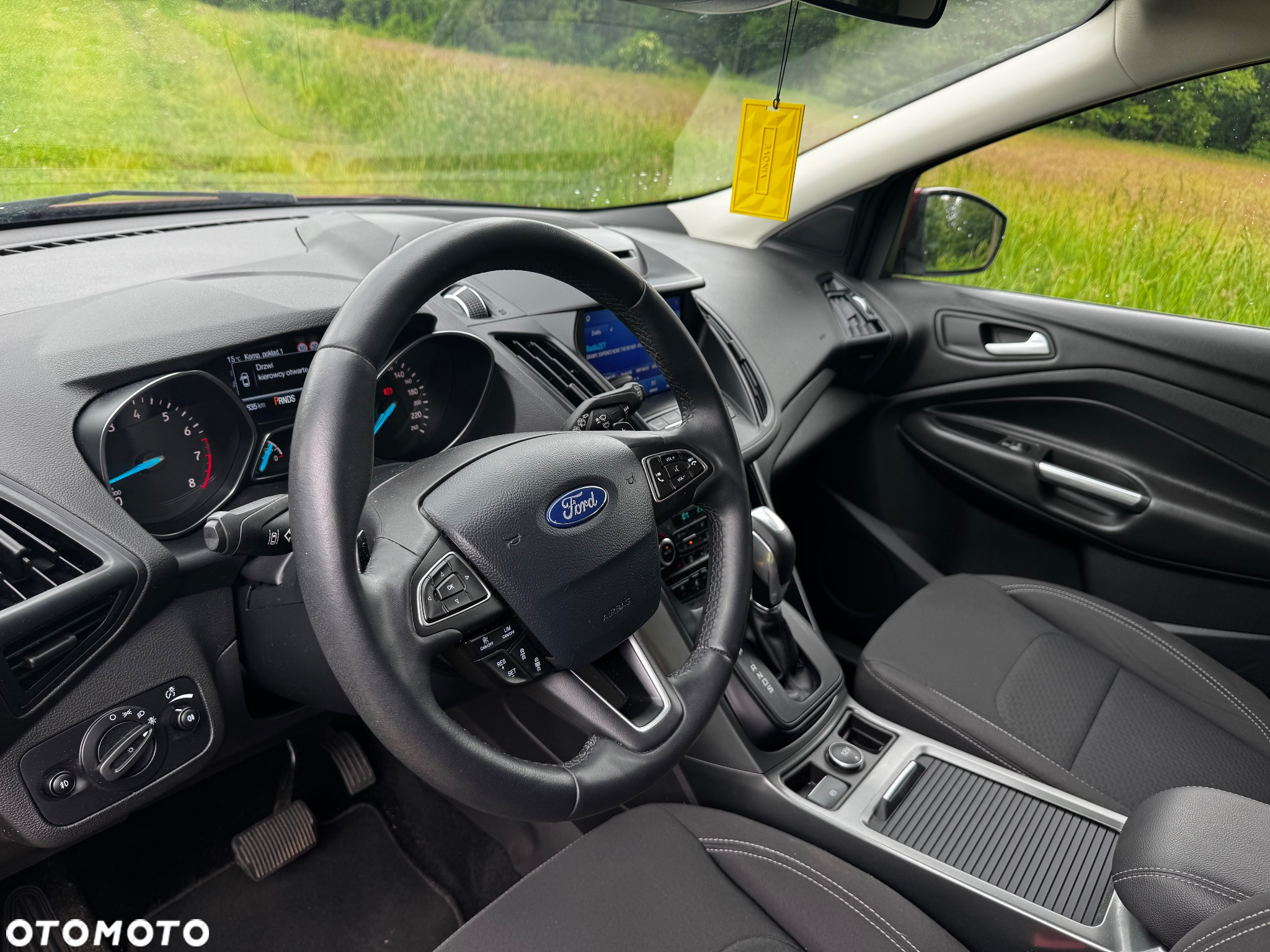 Ford Kuga - 31