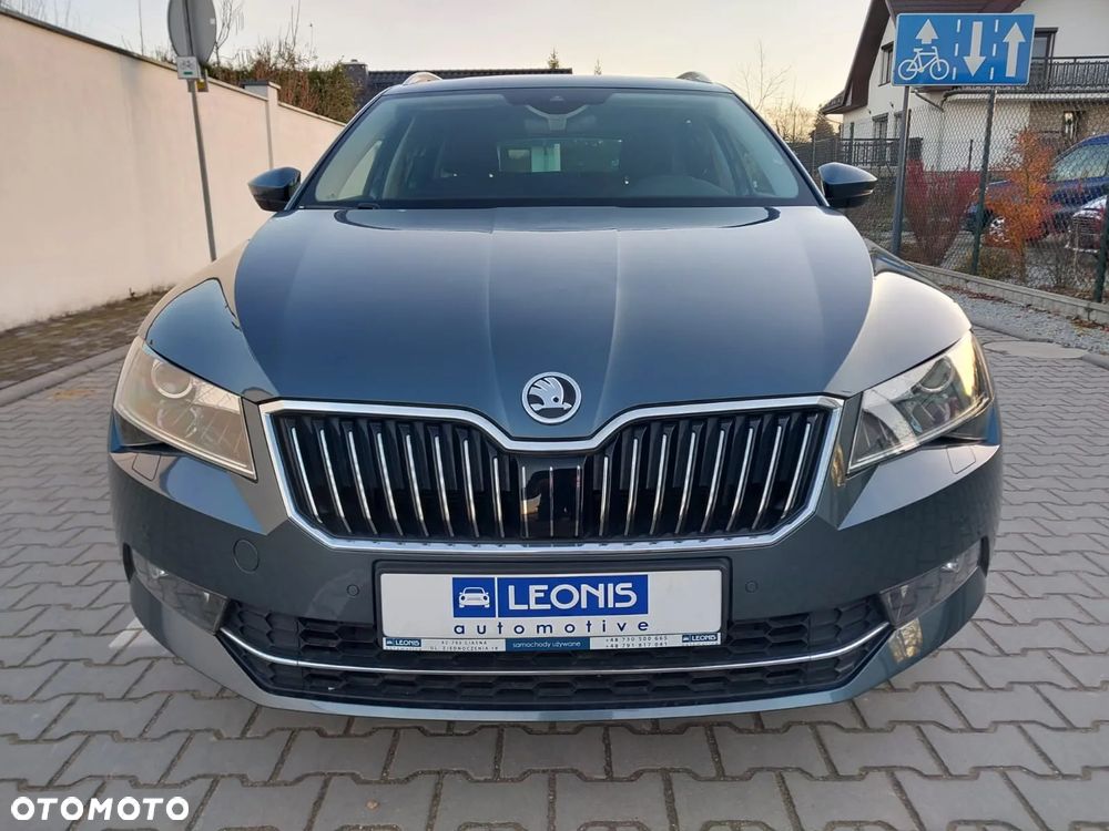 Skoda Superb 2.0 TDI DSG Ambition - 6