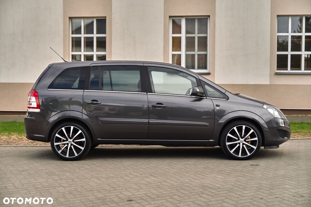 Opel Zafira 1.8 16V Comfort - 14