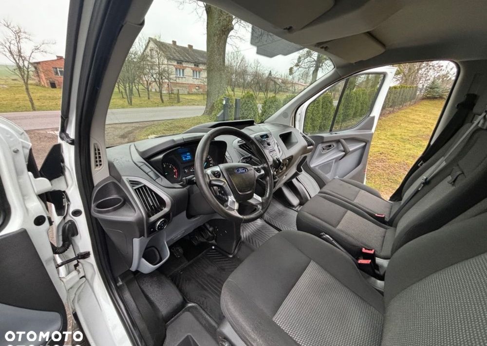 Ford Transit Connect - 17
