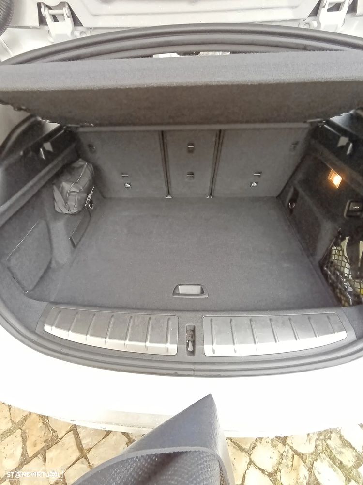 BMW X2 sDrive18d - 13