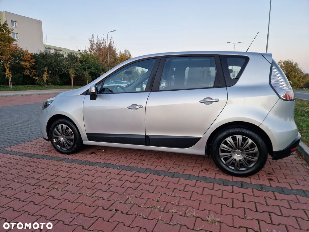 Renault Scenic - 24