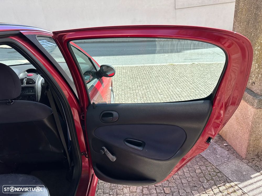 Peugeot 206 1.1 Color Line - 20
