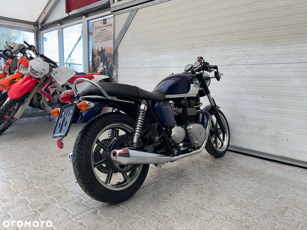 Triumph Bonneville - 17