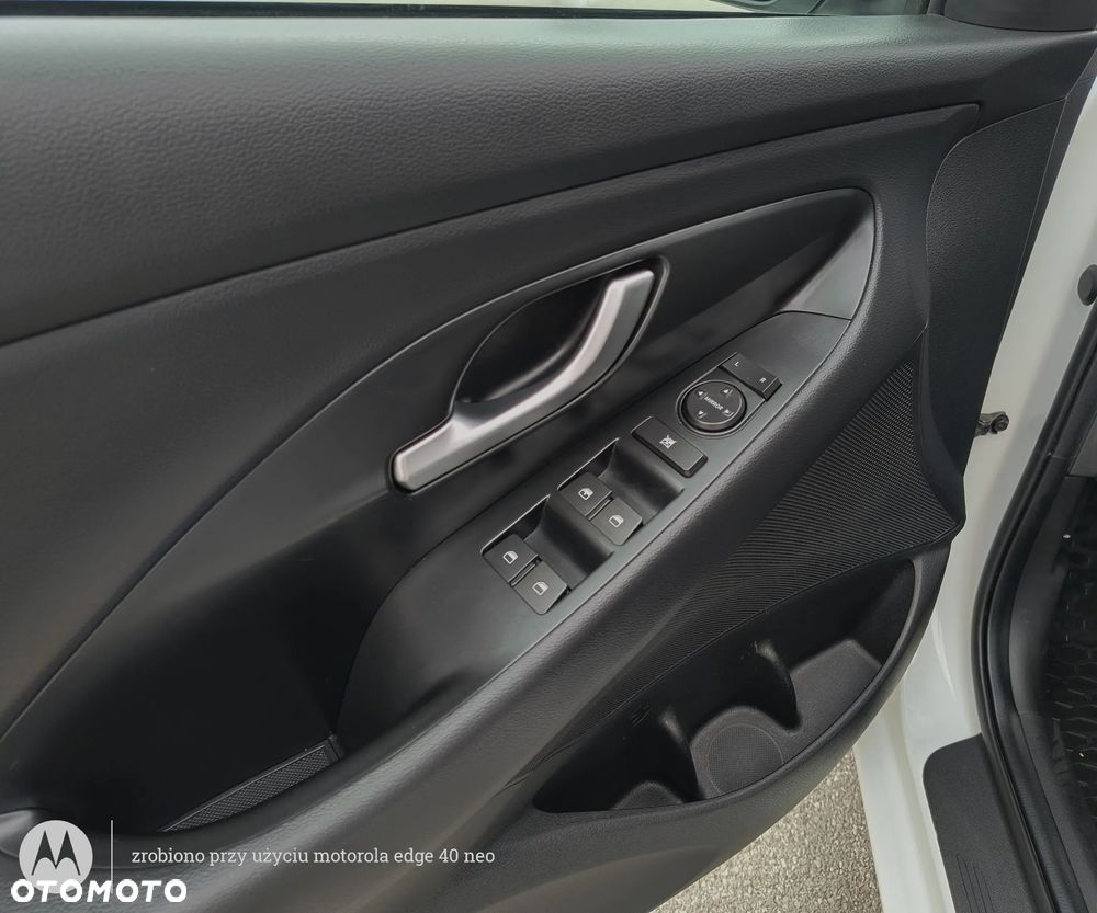 Hyundai i30 1.6 D Comfort - 33