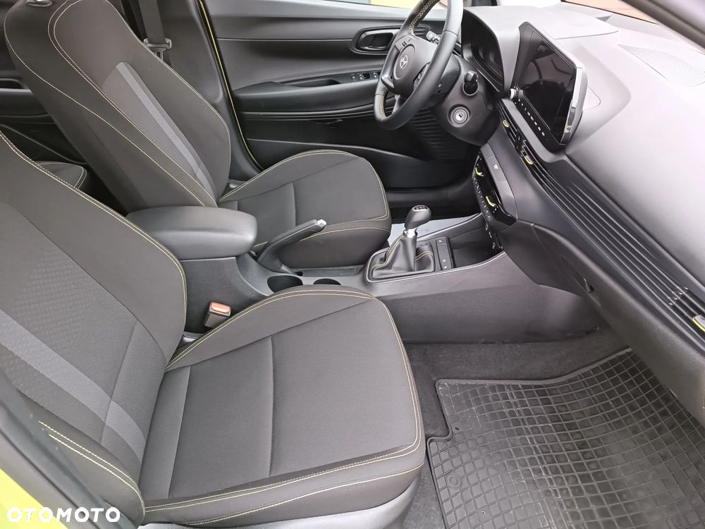 Hyundai i20 - 15