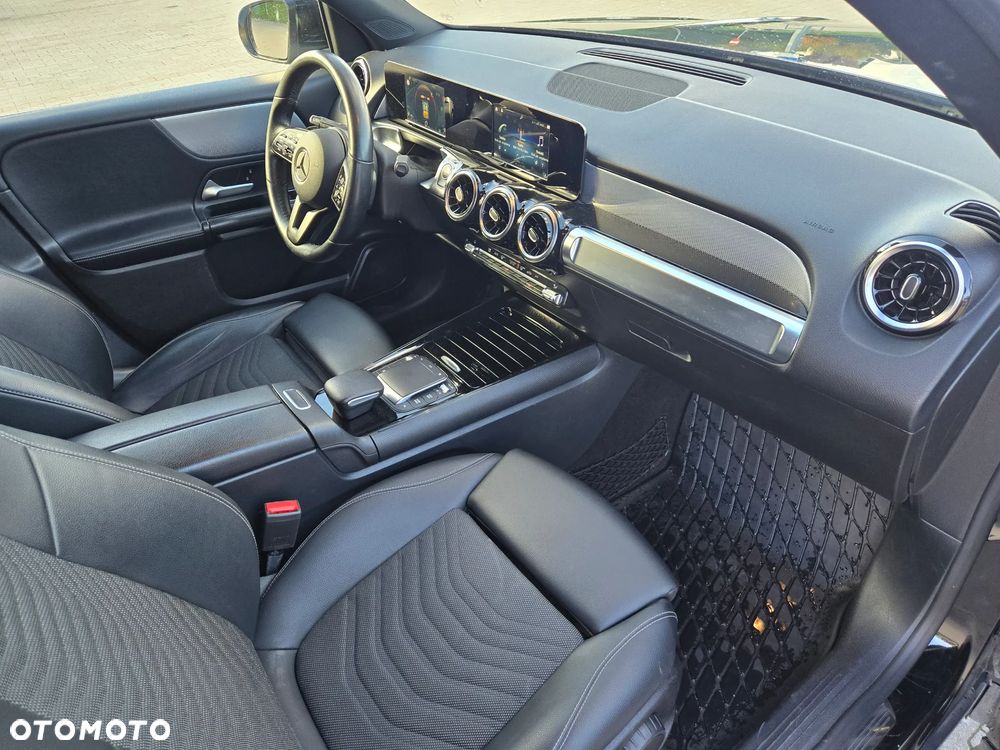 Mercedes-Benz GLB - 6