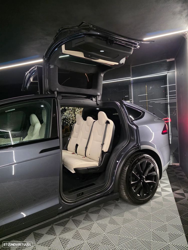 Tesla Model X Long Range AWD - 22
