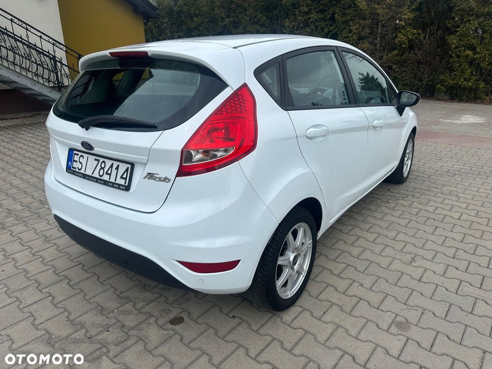 Ford Fiesta 1.4 Trend - 18