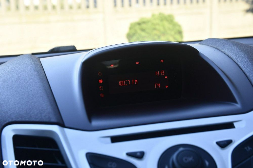 Ford Fiesta - 26