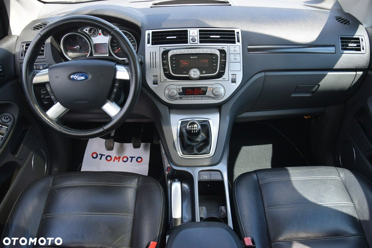 Ford Kuga 2.0 TDCi 2x4 Titanium - 22