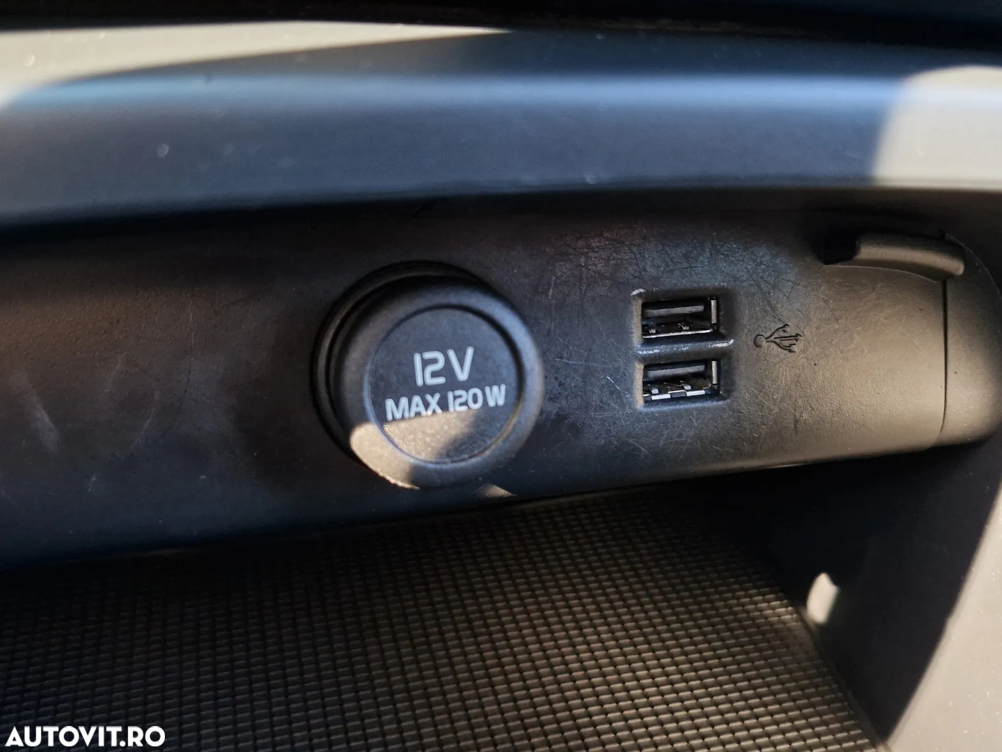 Volvo XC 40 Recharge T5 Twin Engine AT7 Inscription Expression - 14