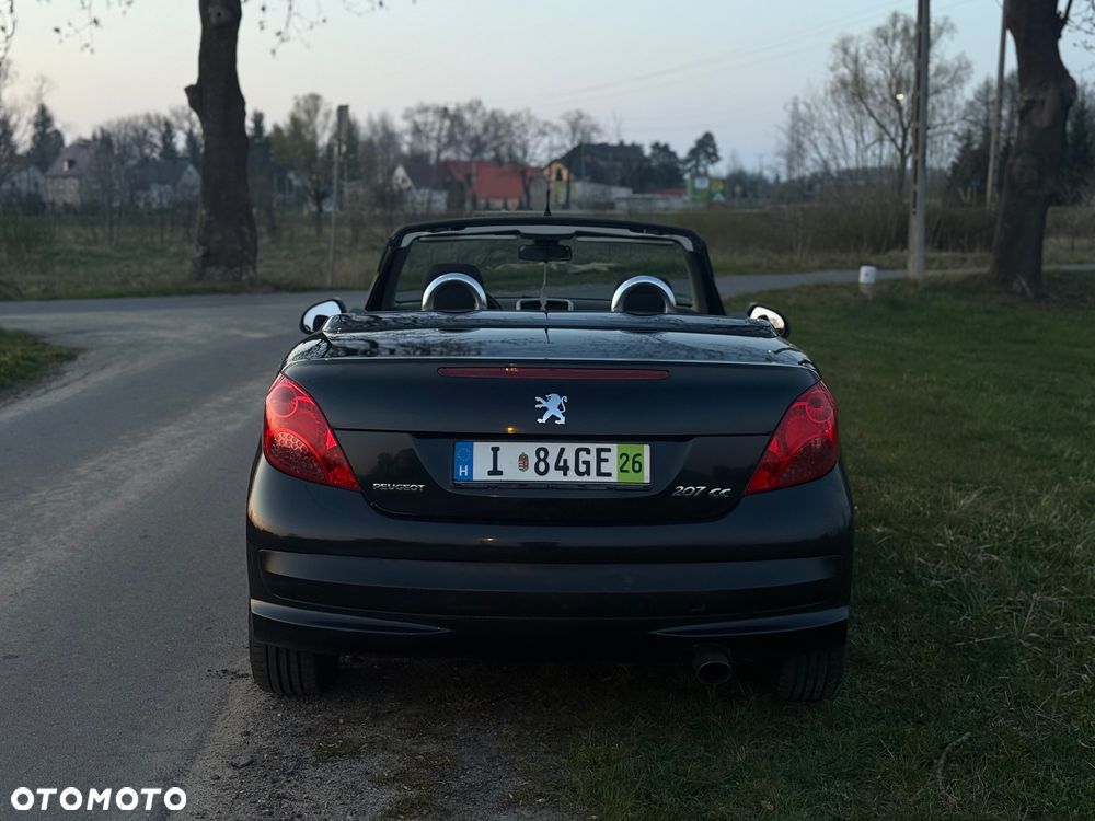Peugeot 207 - 13