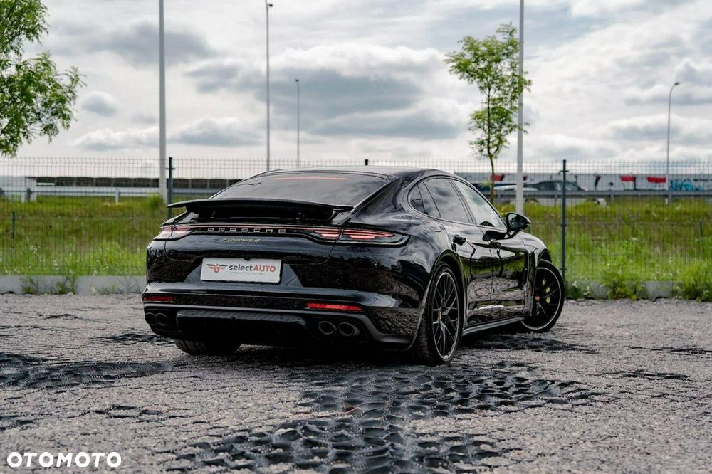 Porsche Panamera 4 E-Hybrid Platinum Edition - 7
