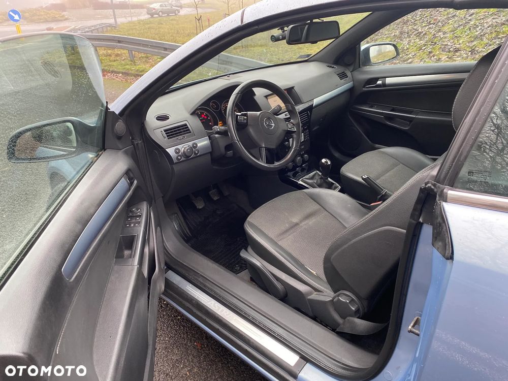 Opel Astra 1.9 CDTI Cosmo - 8