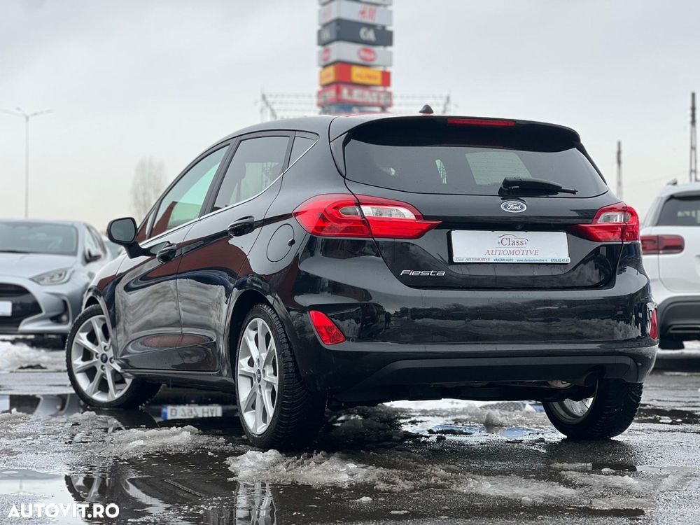 Ford Fiesta 1.0 EcoBoost S&S Aut. TITANIUM - 6