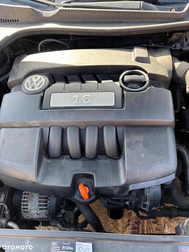 Volkswagen Golf 1.6 Tour - 8