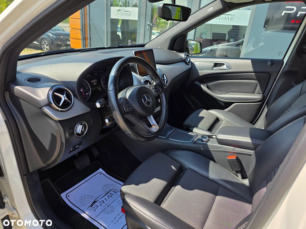 Mercedes-Benz Klasa B 180 7G-DCT Urban - 16