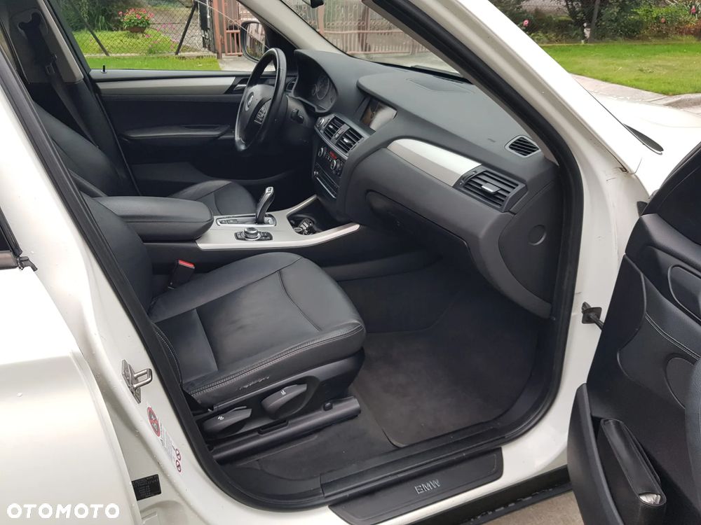 BMW X3 xDrive20d - 14