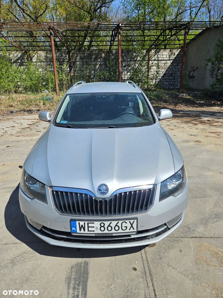 Skoda Superb 2.0 TDI Ambition DSG - 1