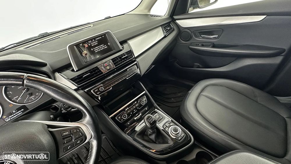 BMW 216 Active Tourer d Corporate Edition Business Edition - 36