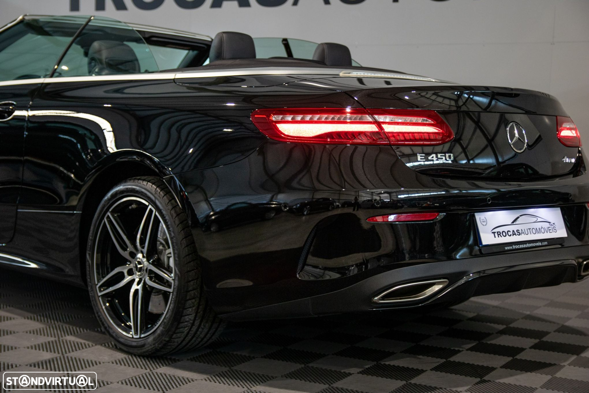 Mercedes-Benz E 450 4-Matic AMG Line Aut. - 49